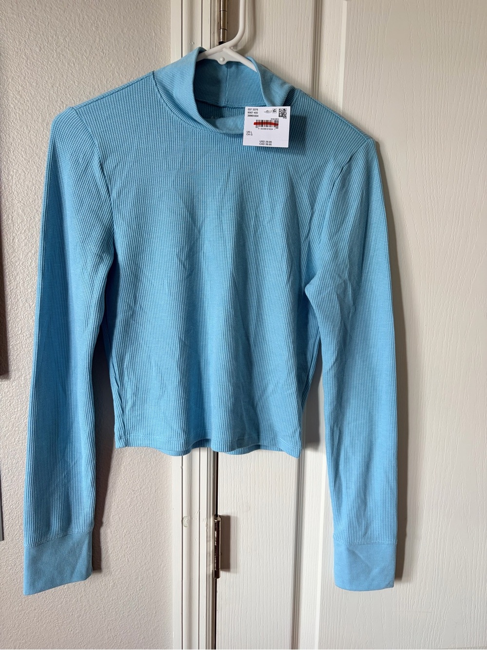 AMERICAN EAGLE-Light Blue Ribbed Long-Sleeve Mock Neck Top-NWT